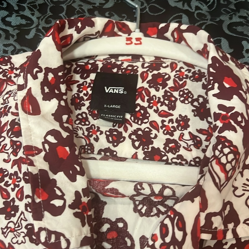 Vans Men's Red and White Split Floral Shirt, stylish, size XL - Picture 4 of 9